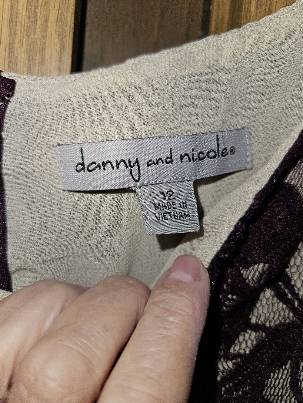 Danny and Nicole Sz 12 Eggplant/Beige Lace Sleeveless Fit & Flare Dress - Picture 3 of 3